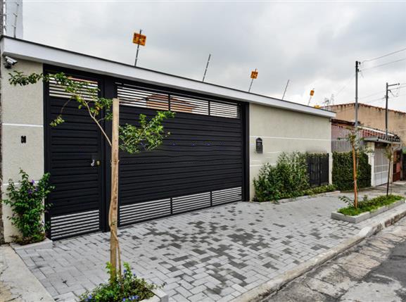 Casa à venda com 2 quartos, 65m² - Foto 2
