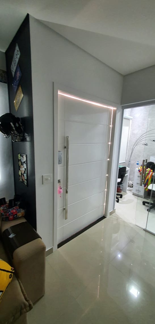 Casa à venda com 4 quartos, 380m² - Foto 3
