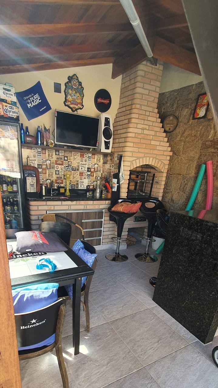 Casa à venda com 4 quartos, 380m² - Foto 11