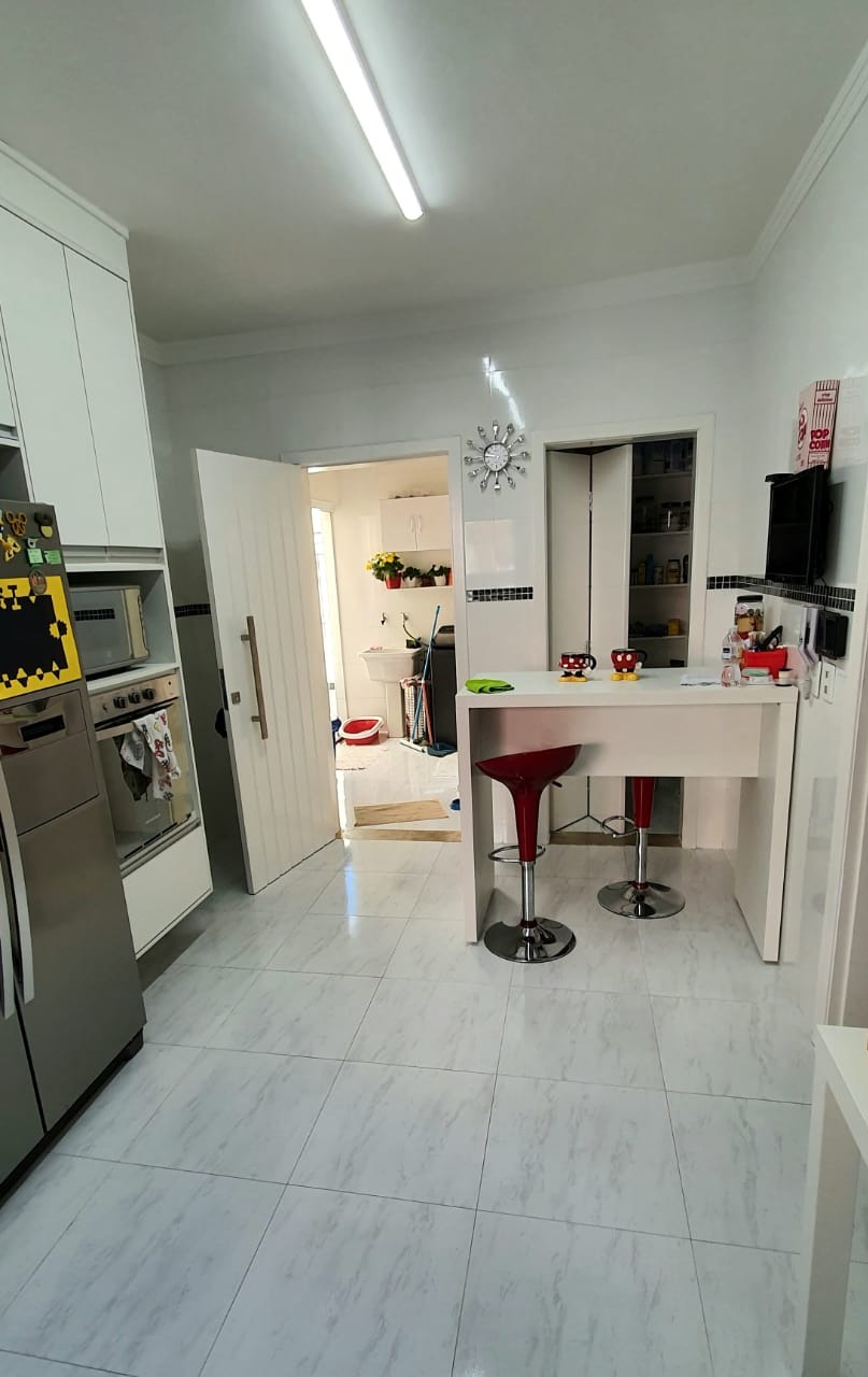 Casa à venda com 4 quartos, 380m² - Foto 23