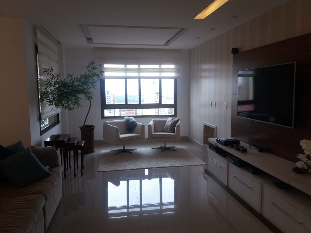 Apartamento à venda e aluguel com 3 quartos, 250m² - Foto 3