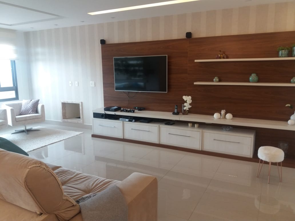 Apartamento à venda e aluguel com 3 quartos, 250m² - Foto 1