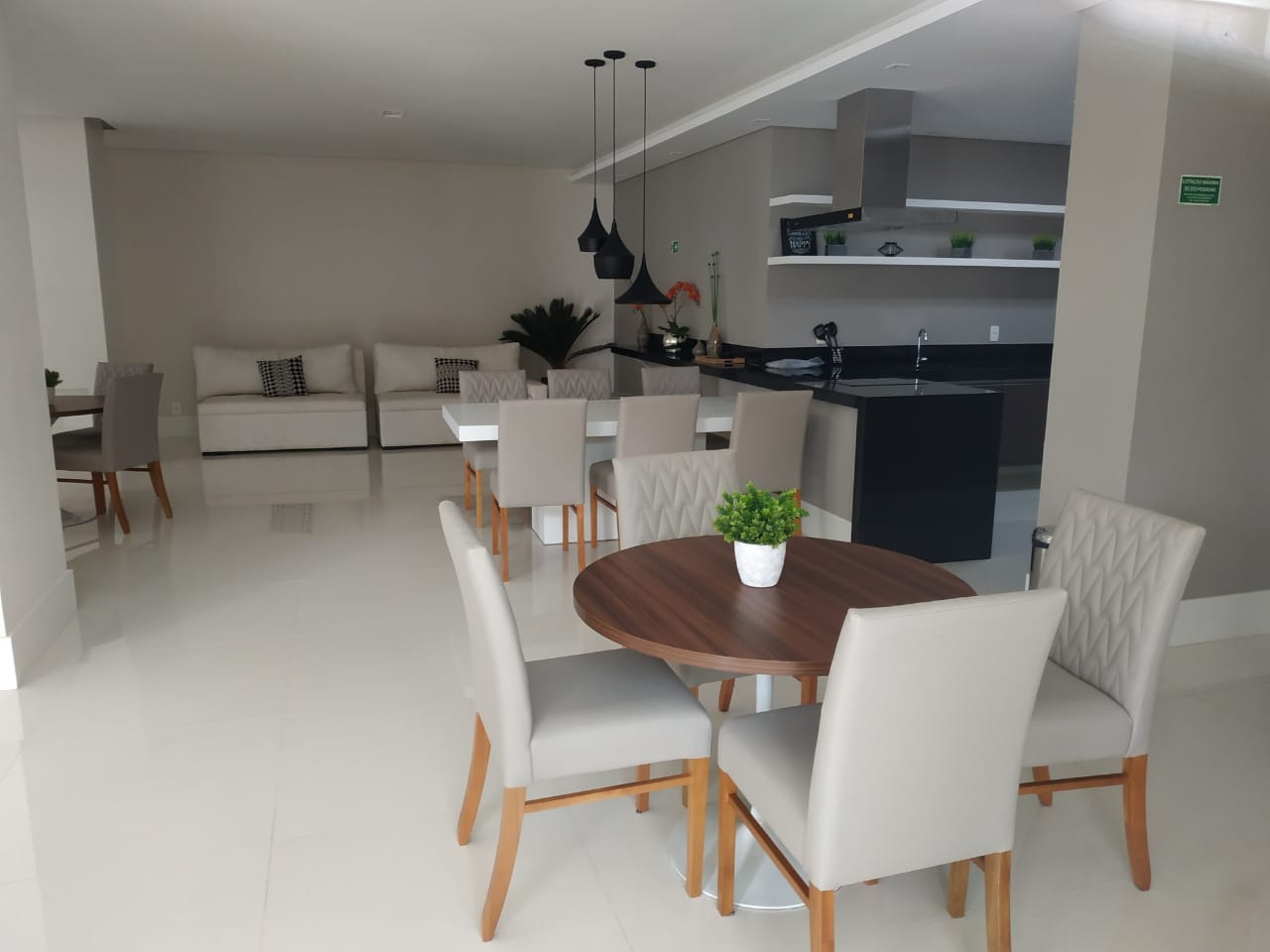 Apartamento à venda com 3 quartos, 140m² - Foto 11