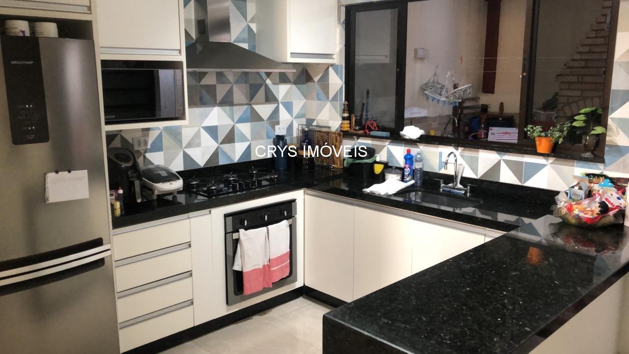 Casa à venda com 3 quartos, 130m² - Foto 14
