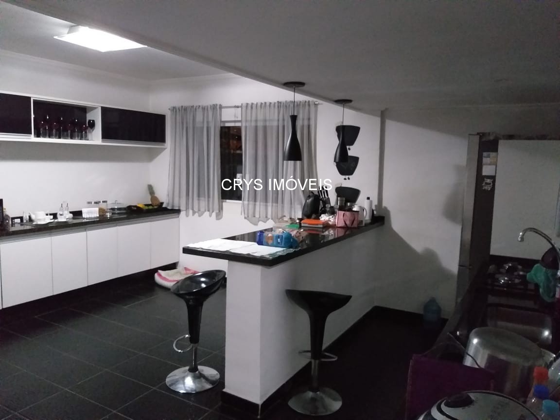 Casa, 3 quartos, 212 m² - Foto 13