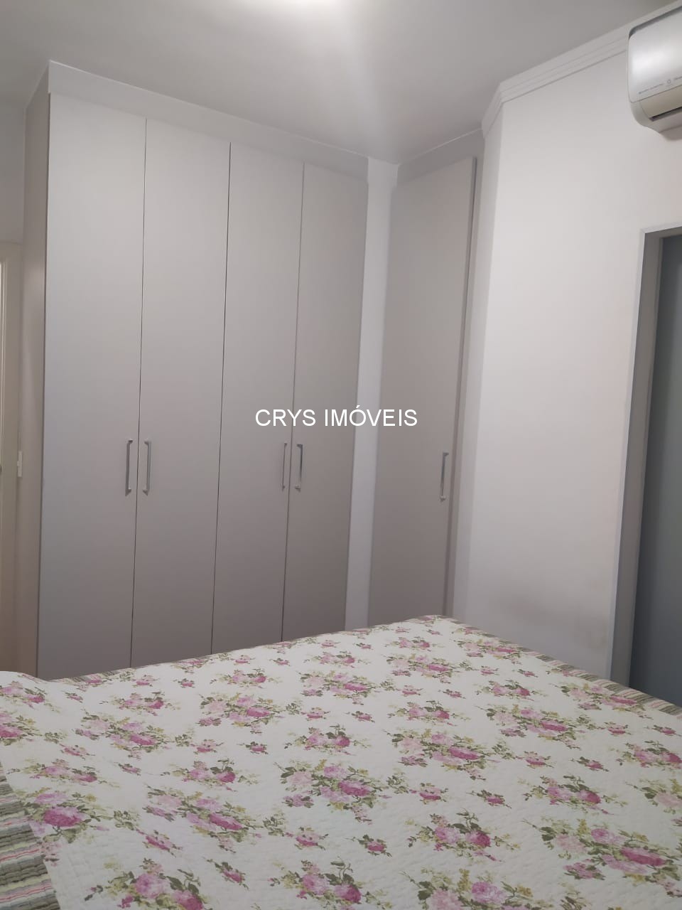 Casa à venda com 2 quartos, 92m² - Foto 10