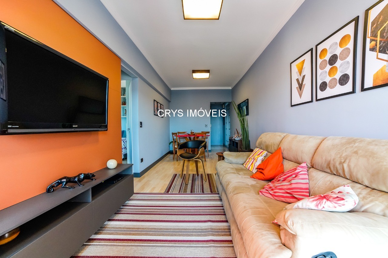 Apartamento à venda com 2 quartos, 70m² - Foto 1