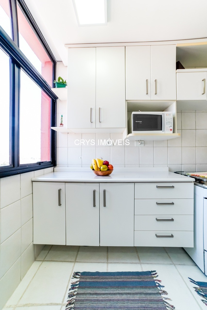 Apartamento à venda com 2 quartos, 70m² - Foto 5