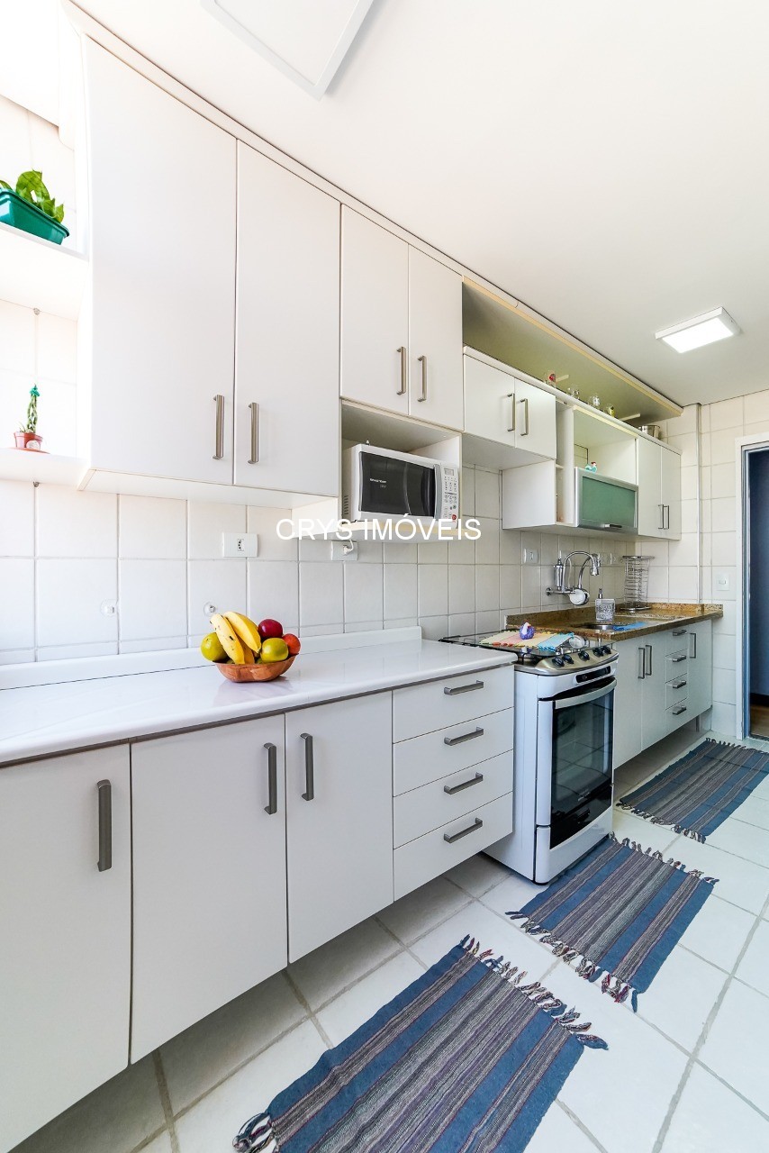 Apartamento à venda com 2 quartos, 70m² - Foto 17