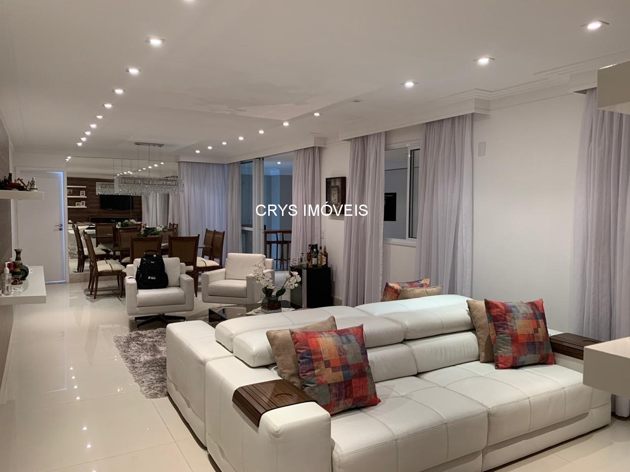 Apartamento, 3 quartos, 189 m² - Foto 1