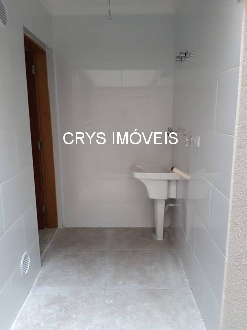Casa à venda com 2 quartos, 80m² - Foto 7