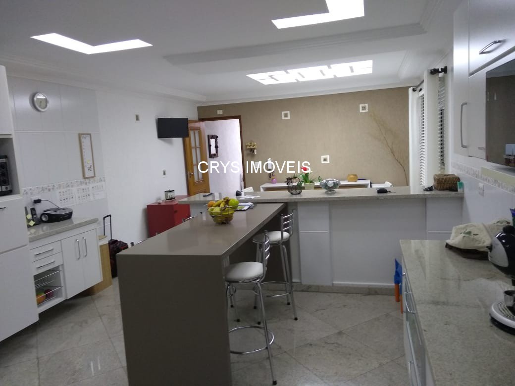 Casa à venda com 3 quartos, 206m² - Foto 4