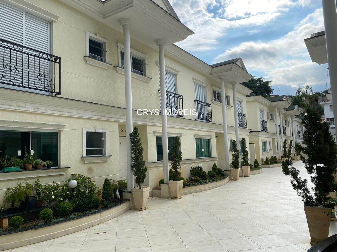 Casa à venda com 4 quartos, 460m² - Foto 18