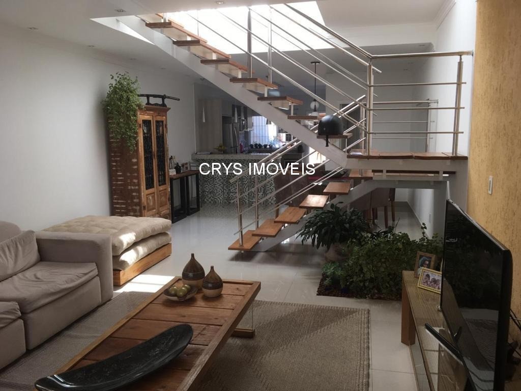 Casa, 3 quartos, 162 m² - Foto 1