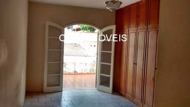 Casa à venda com 3 quartos, 200m² - Foto 5
