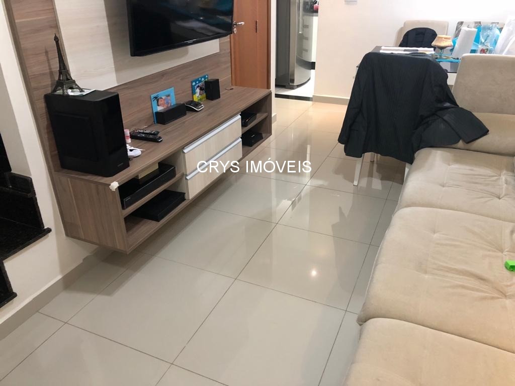 Casa à venda com 2 quartos, 62m² - Foto 10