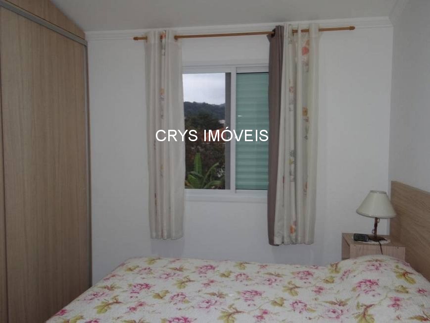 Casa à venda com 3 quartos, 149m² - Foto 2