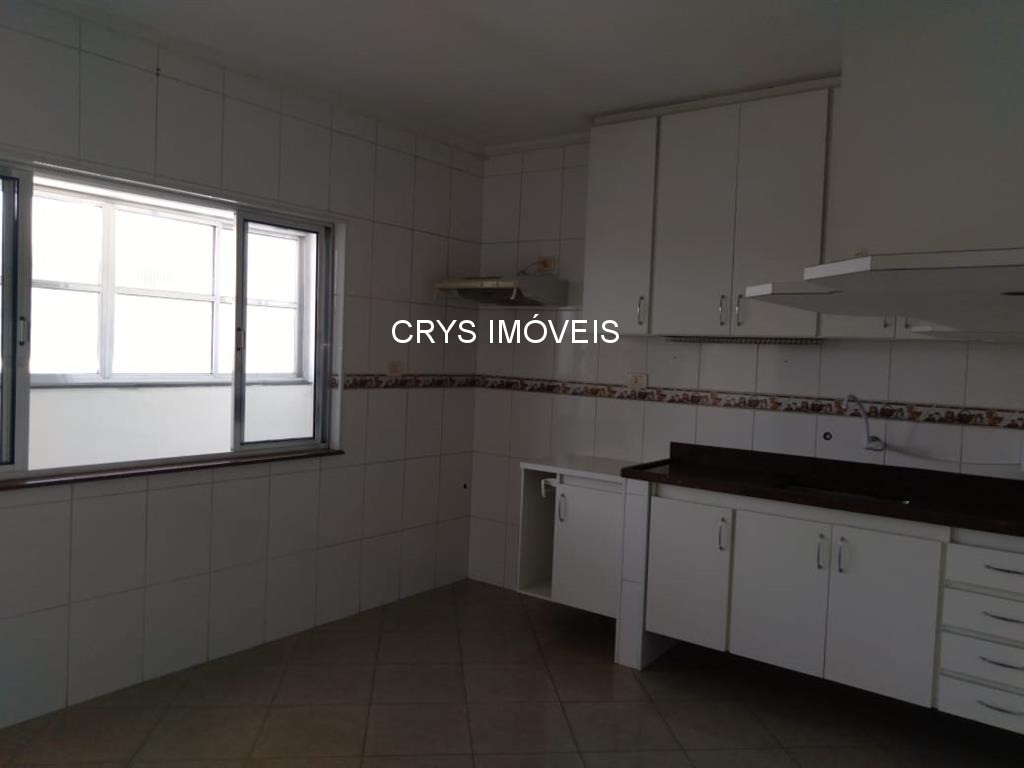 Casa à venda com 10 quartos, 320m² - Foto 15