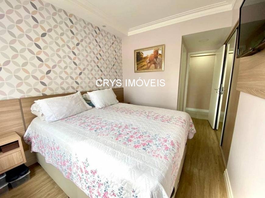 Apartamento à venda com 2 quartos, 70m² - Foto 2