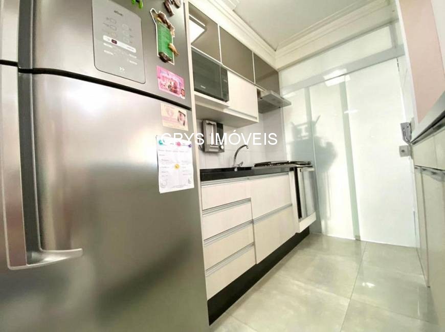 Apartamento à venda com 2 quartos, 70m² - Foto 9