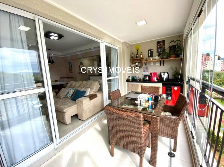 Apartamento à venda com 2 quartos, 70m² - Foto 12