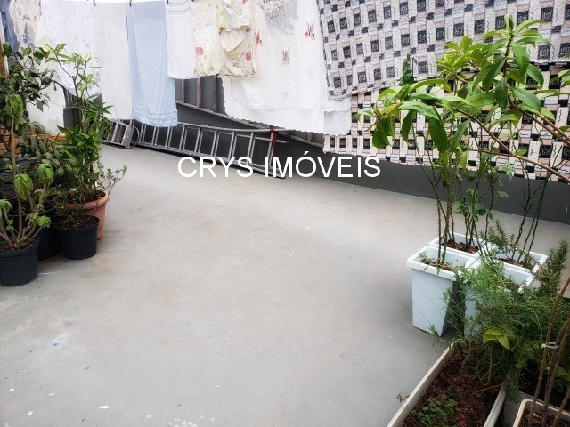 Casa à venda com 3 quartos, 250m² - Foto 12