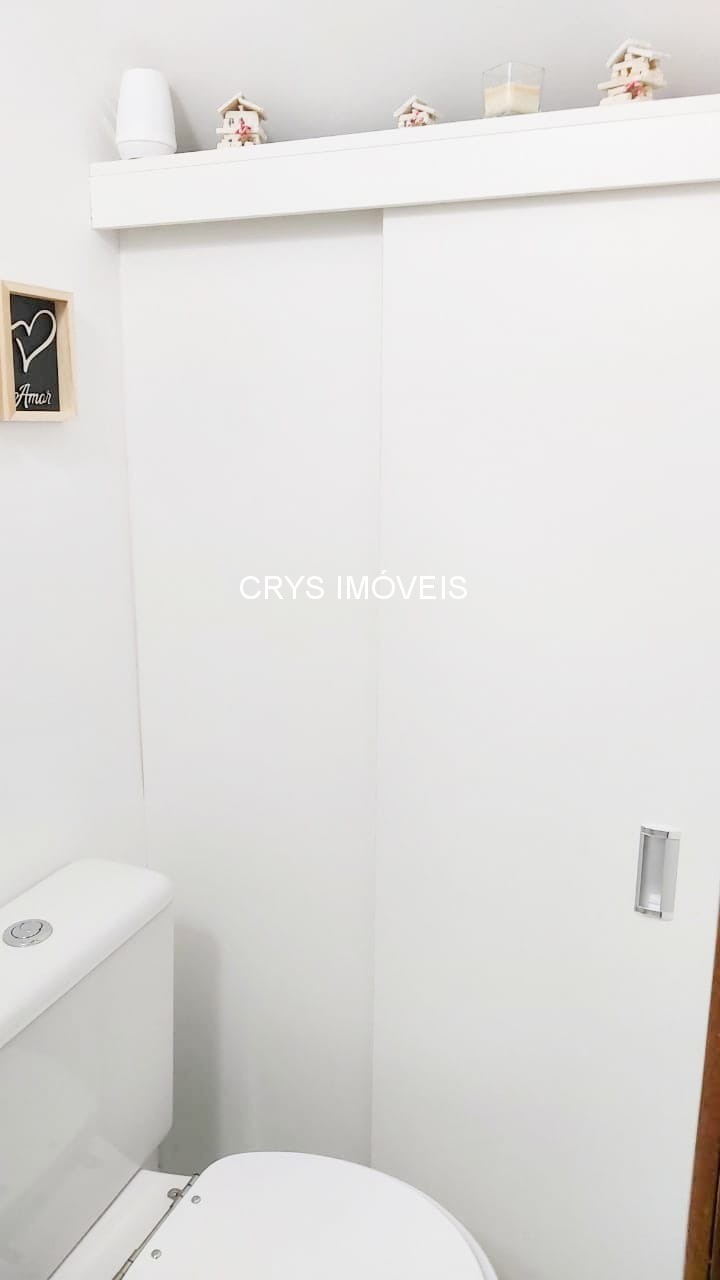 Casa à venda com 2 quartos, 71m² - Foto 9