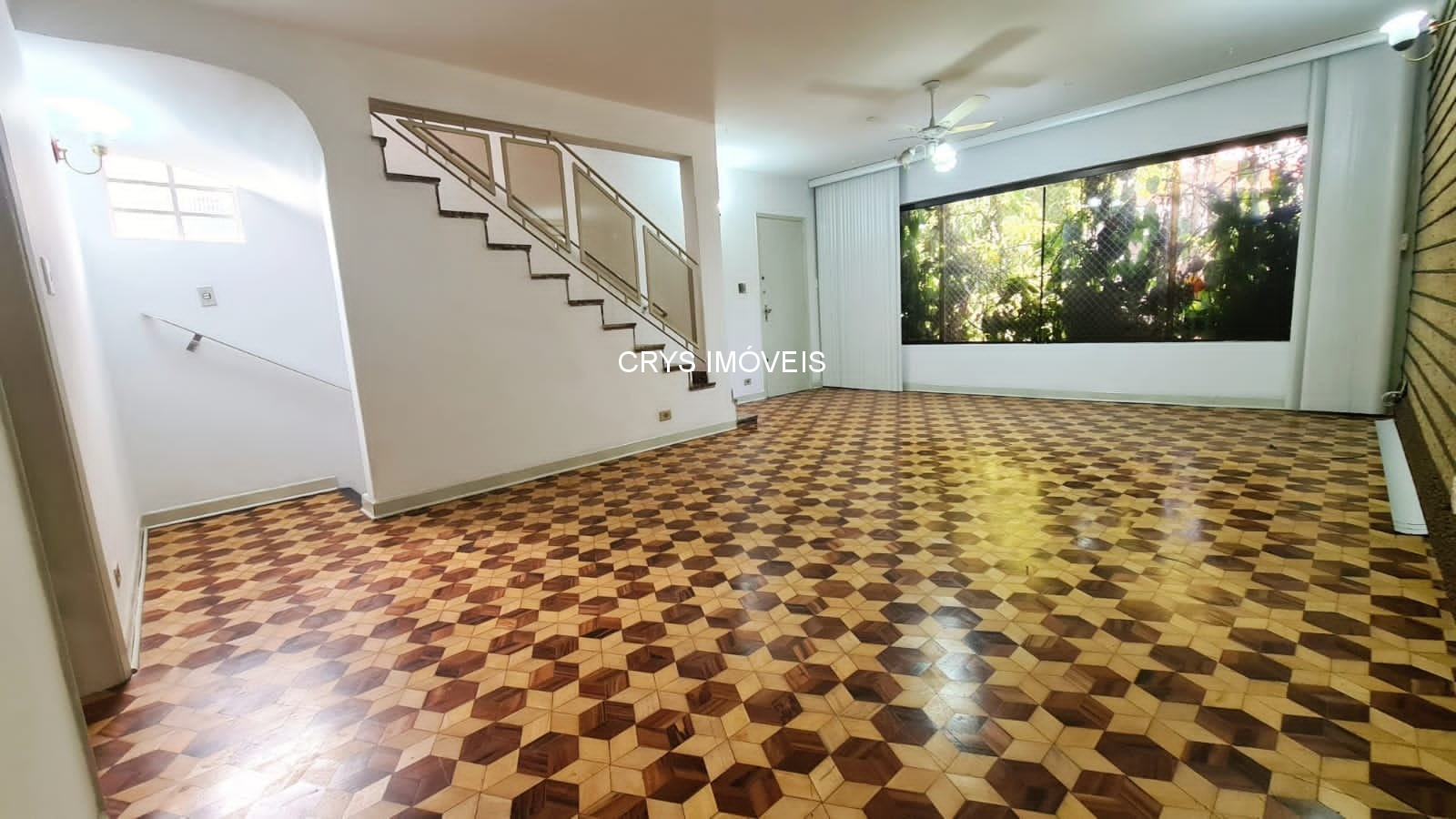 Casa, 3 quartos, 206 m² - Foto 1