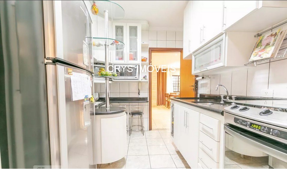 Casa à venda com 3 quartos, 241m² - Foto 9