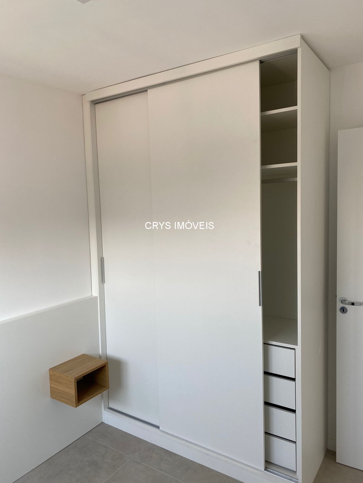 Apartamento à venda com 2 quartos, 40m² - Foto 11