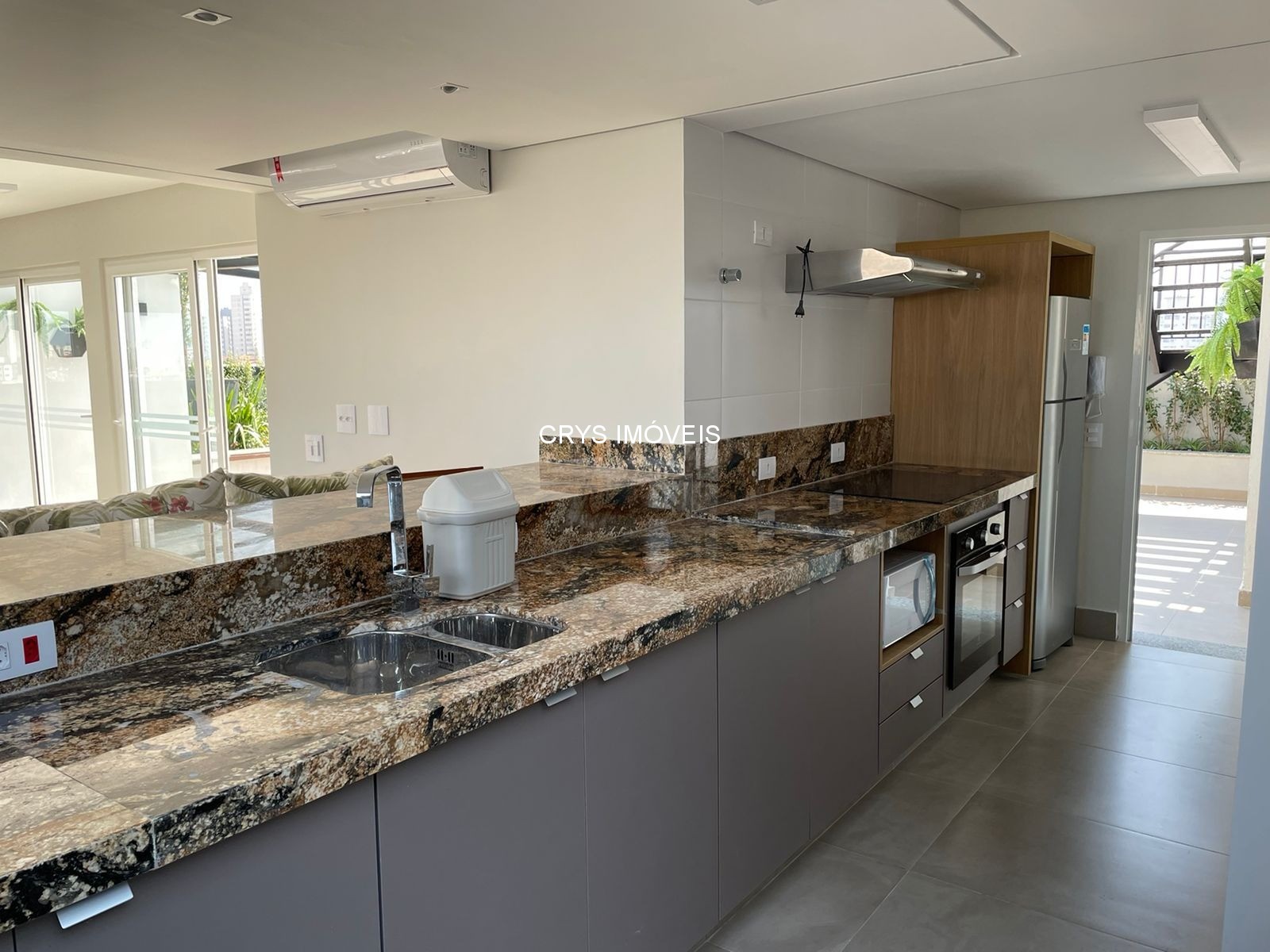 Apartamento à venda com 2 quartos, 40m² - Foto 21