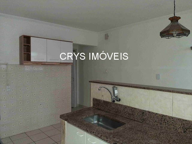 Casa para alugar com 2 quartos, 100m² - Foto 5