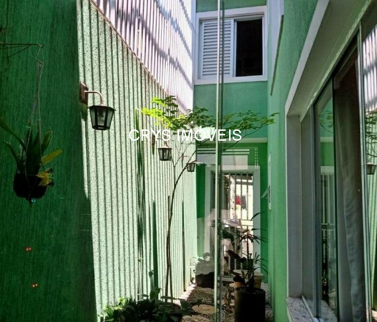 Casa à venda com 3 quartos, 210m² - Foto 7