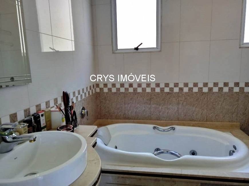 Casa, 3 quartos, 250 m² - Foto 26