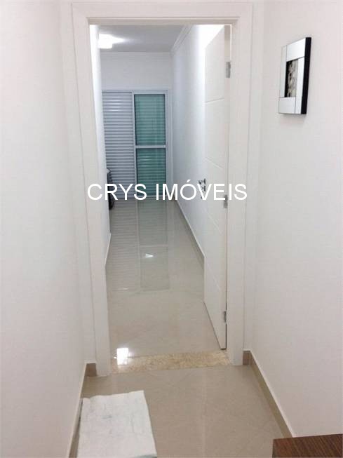 Casa à venda com 3 quartos, 240m² - Foto 2