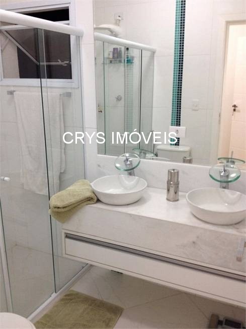 Casa à venda com 3 quartos, 240m² - Foto 18