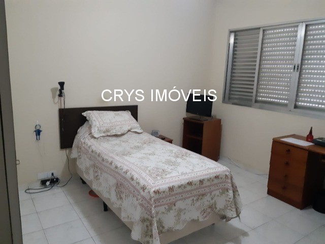 Casa à venda com 3 quartos, 215m² - Foto 4