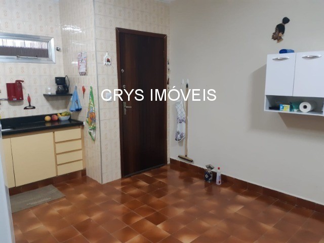 Casa à venda com 3 quartos, 215m² - Foto 12