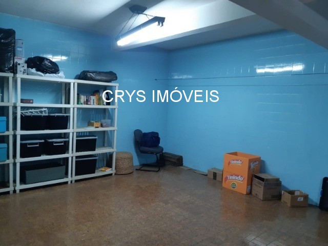 Casa à venda com 3 quartos, 215m² - Foto 14