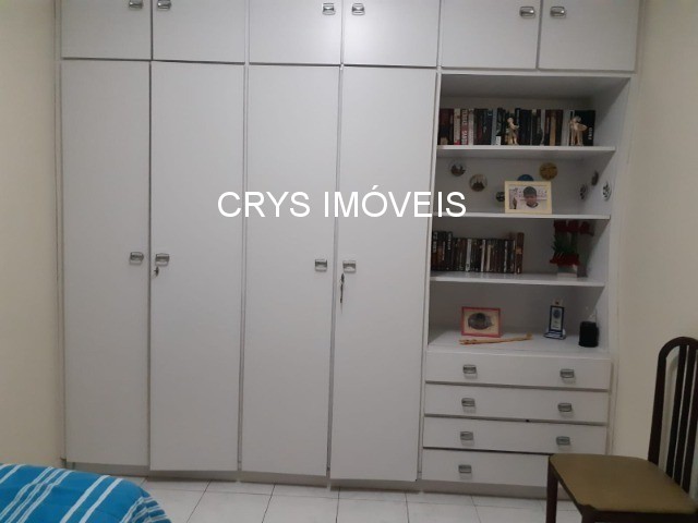 Casa à venda com 3 quartos, 215m² - Foto 7