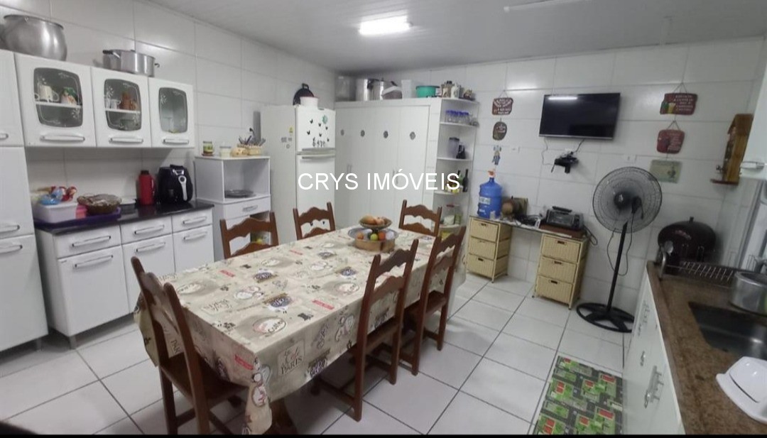 Casa, 3 quartos, 250 m² - Foto 13
