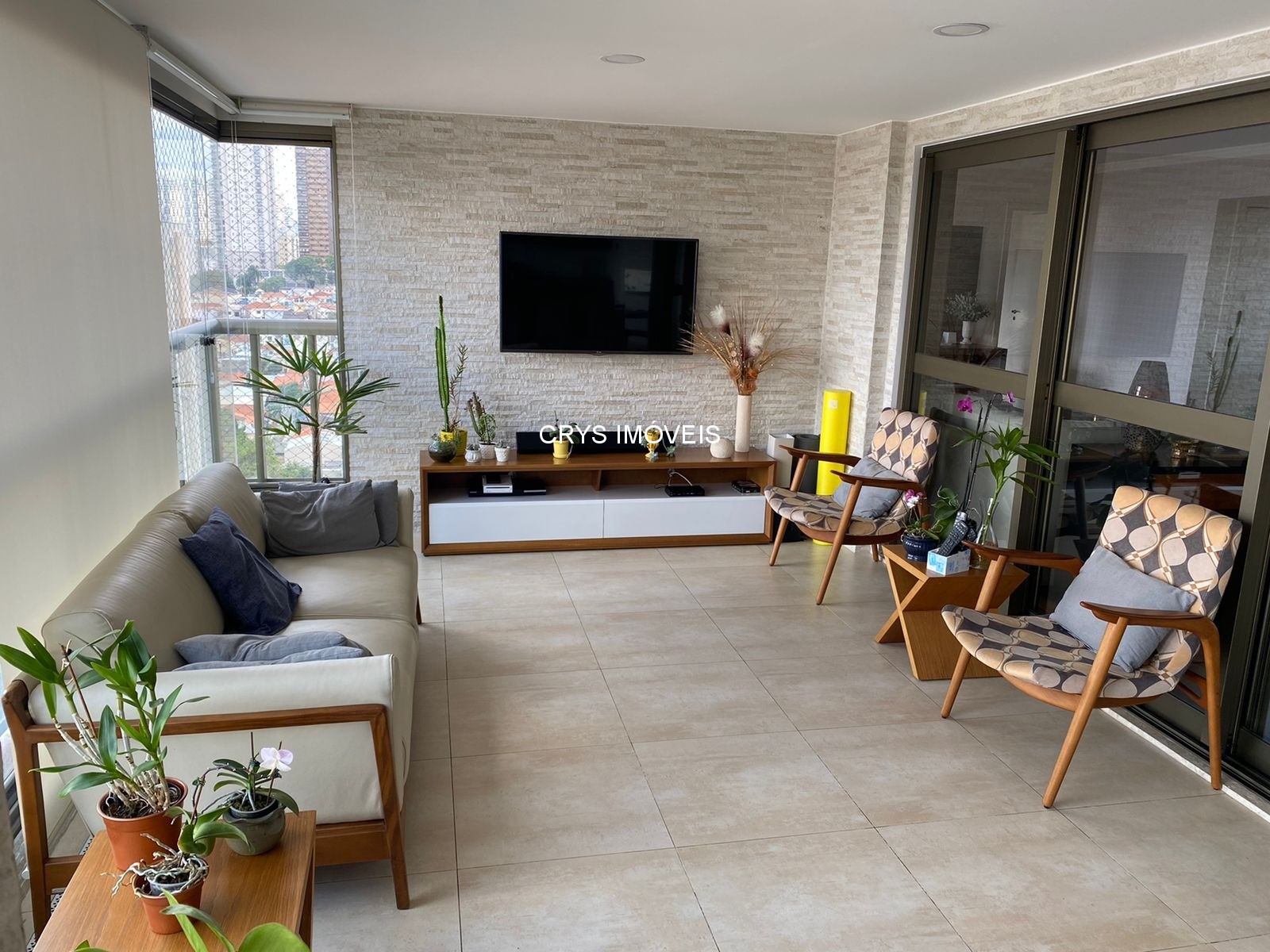 Apartamento à venda com 3 quartos, 250m² - Foto 1