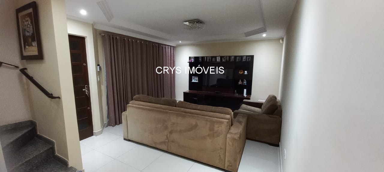 Casa à venda com 3 quartos - Foto 1