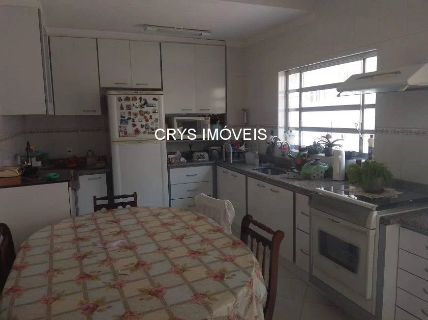 Casa, 3 quartos, 209 m² - Foto 2