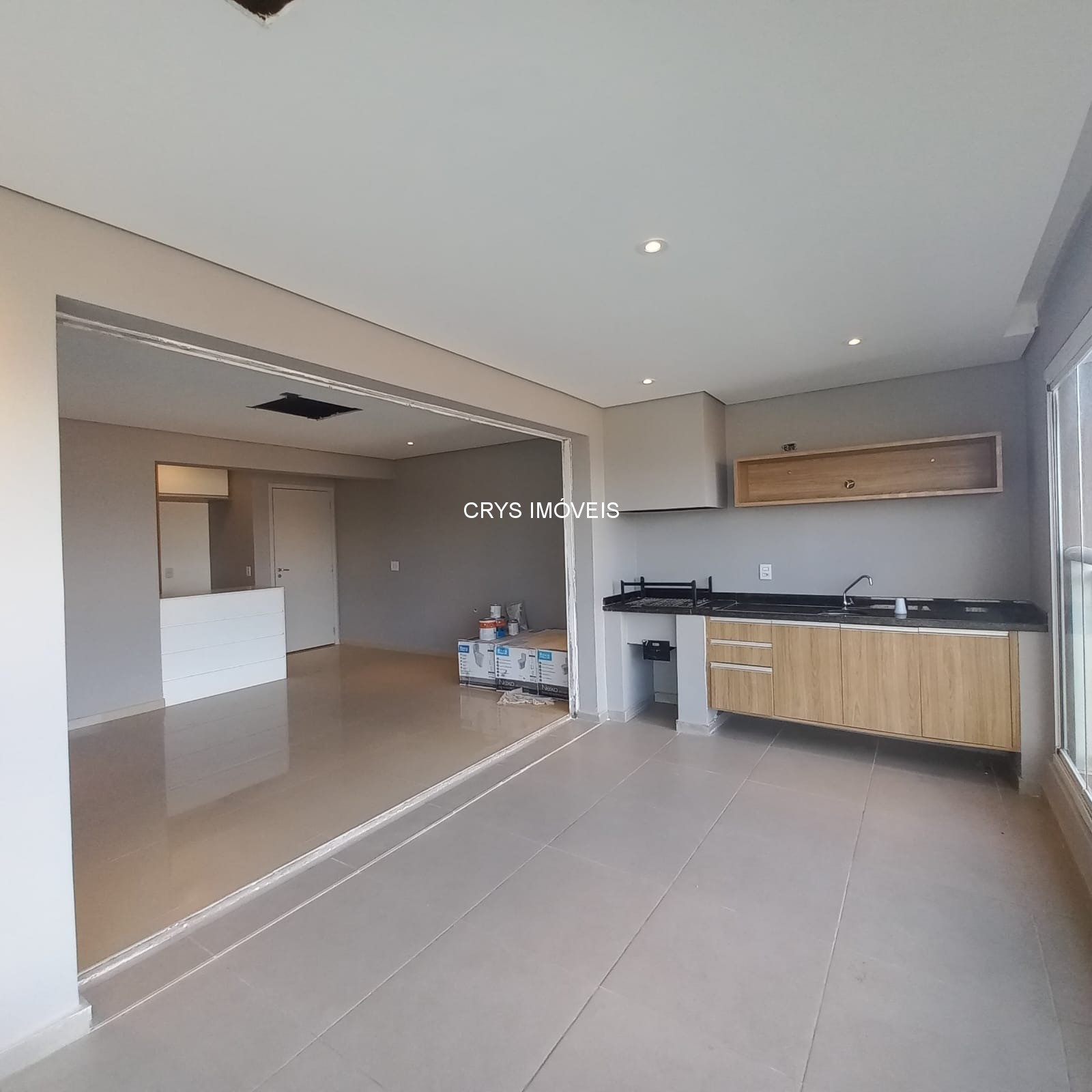 Apartamento à venda com 3 quartos, 130m² - Foto 1