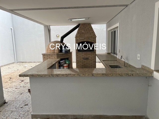 Casa à venda com 5 quartos, 324m² - Foto 4