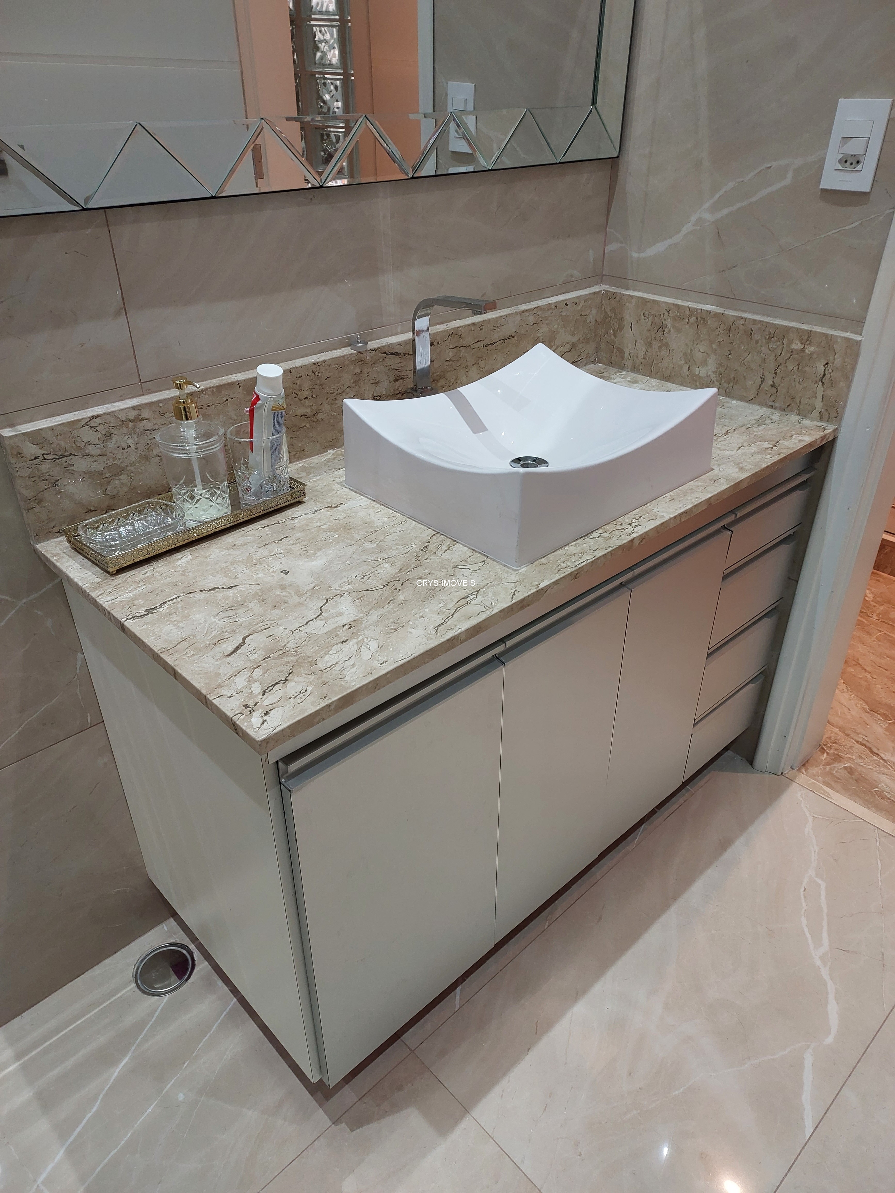Casa à venda com 4 quartos, 340m² - Foto 17