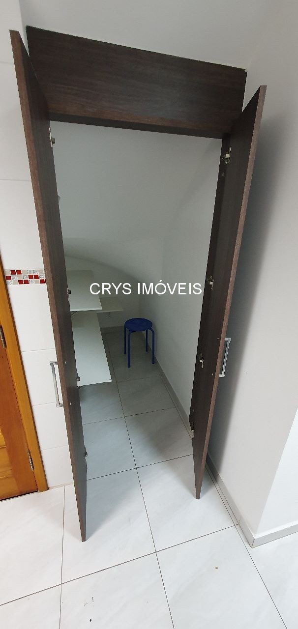 Casa à venda com 3 quartos, 110m² - Foto 4