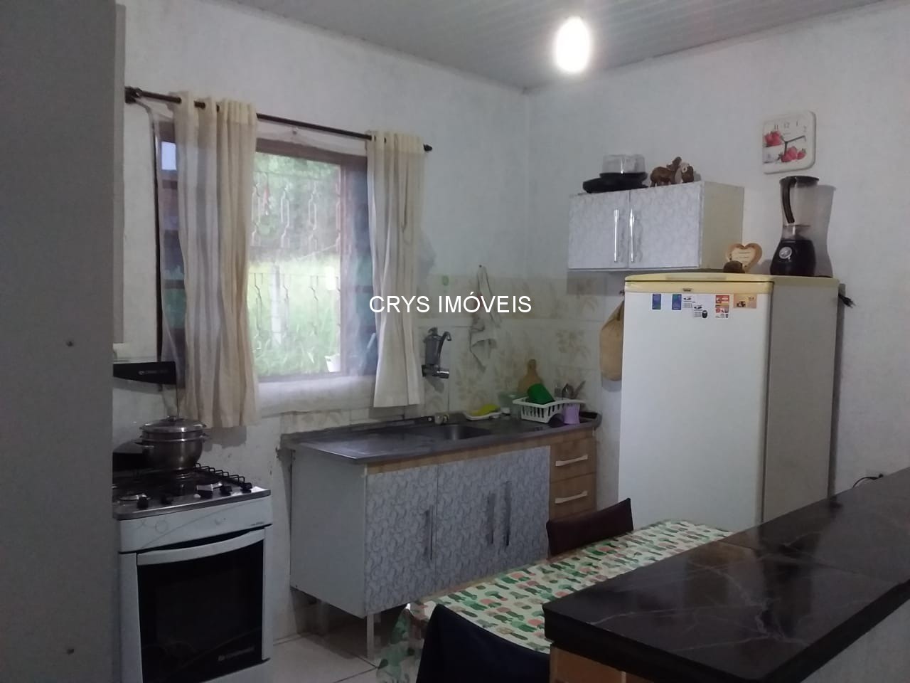 Casa à venda com 2 quartos, 95m² - Foto 3