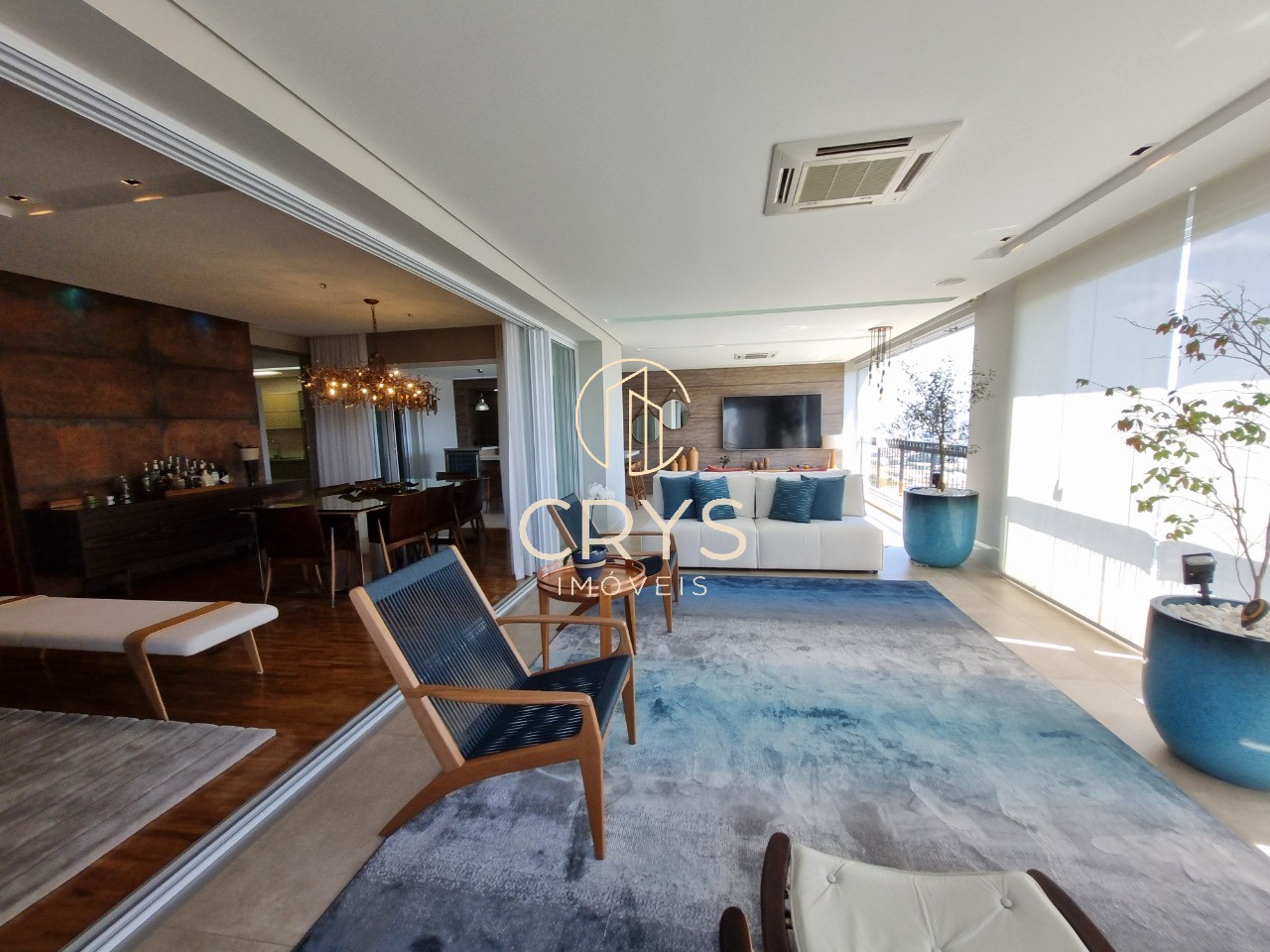 Apartamento, 3 quartos, 231 m² - Foto 2